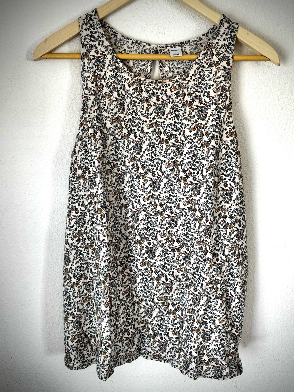 Sleeveless White Floral Summer Top